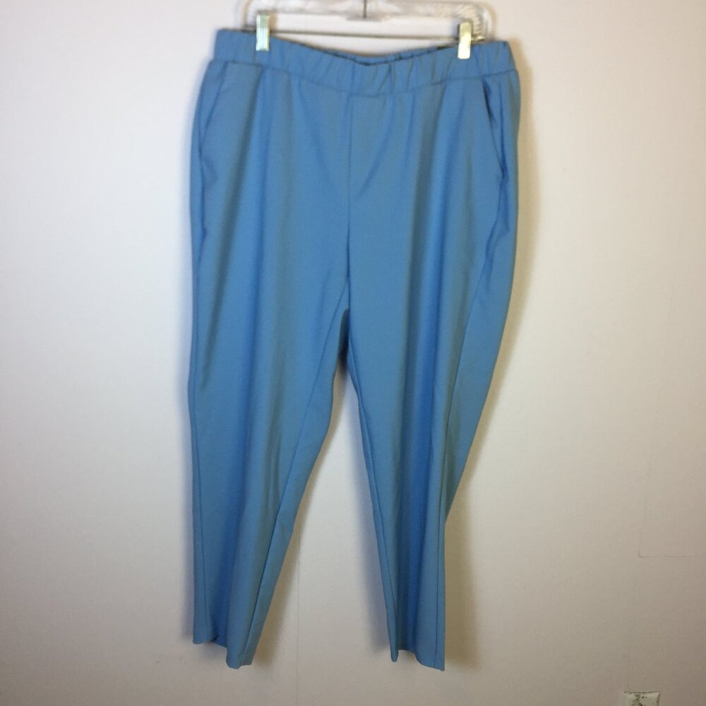 New! Studio by Torrid Pants 1X Womans Plus Blue Pull-on Relaxed Taper High Rise